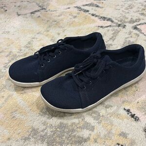 WHITIN Women’s Transitional Barefoot Shoes - Navy, Size 7.5 💙🦶